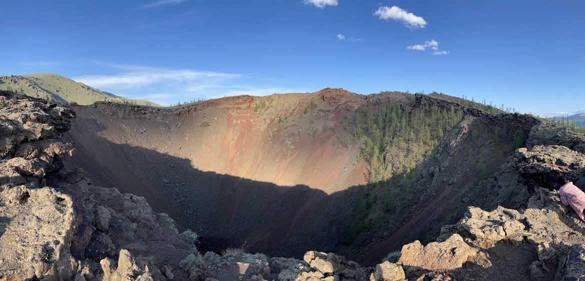 Khorgo-Terkhiin Tsagaan Nuur nemzeti park, Khorgo-vulkán, Arkhangai-tartomány, nem aktív, de télen nem űl meg rajta a hó