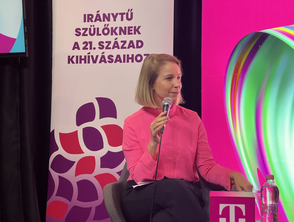 szex kamaszkor kommunikáció szorongás Telekom szülőség Hello Szülő