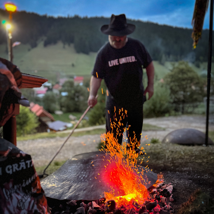 munka cigányság Taste of Transylvania Gábor Lali rézművesség